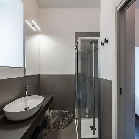 Appartement - Con Roccia Naturale *