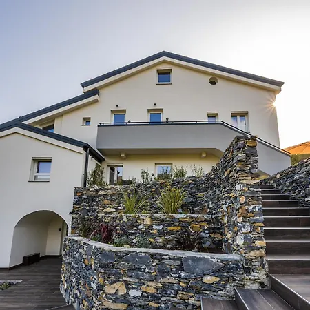 Appartement - Con Roccia Naturale *