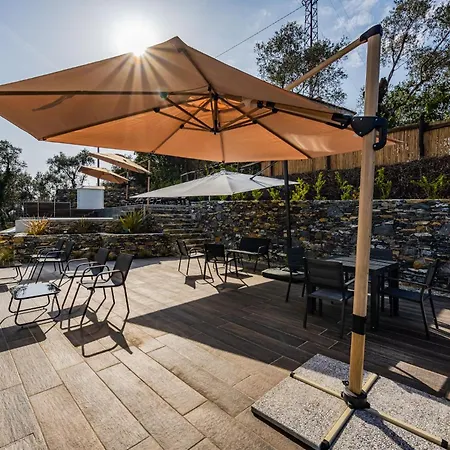 - Con Roccia Naturale Apartment *