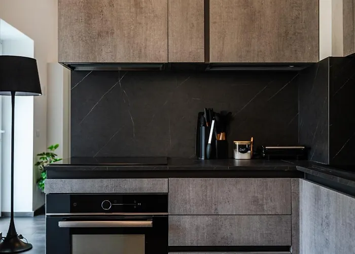 - Con Roccia Naturale Apartment *