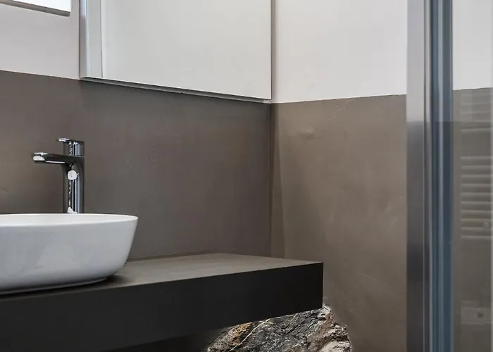 Apartment - Con Roccia Naturale Rapallo