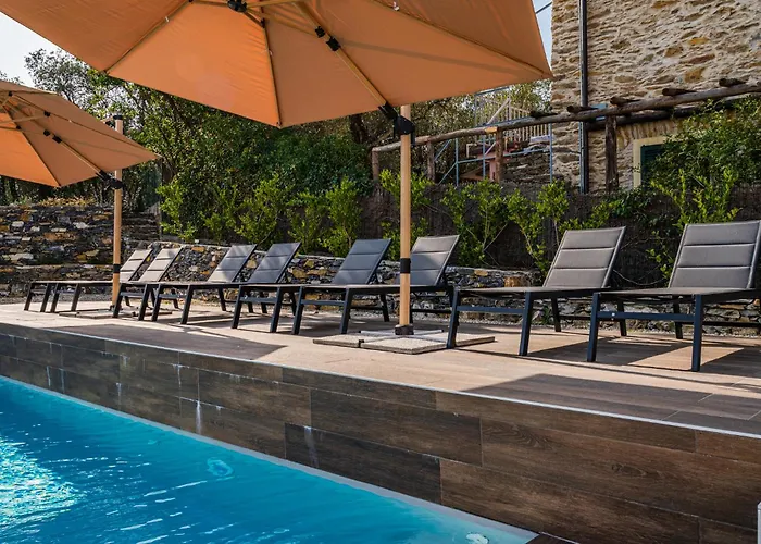 - Con Roccia Naturale